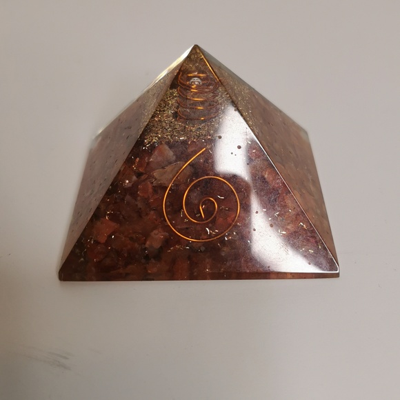 Orgonite Carnelian Pyramid - Picture 1 of 3